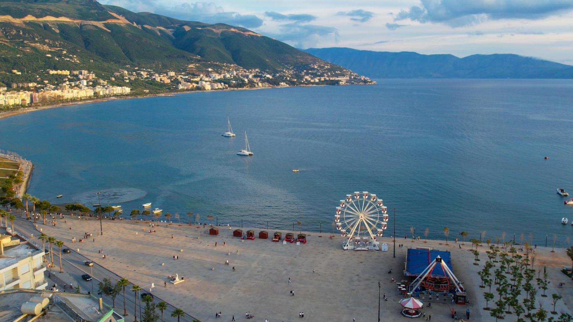 Dot Tradition Vlorë Esterno foto